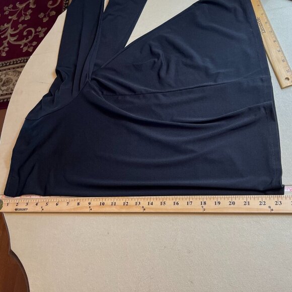 Tahari Black Long Sleeve Top with Silver Detail - Size M - Picture 8 of 9